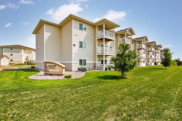 Meadow Ridge Apartments – photo 2