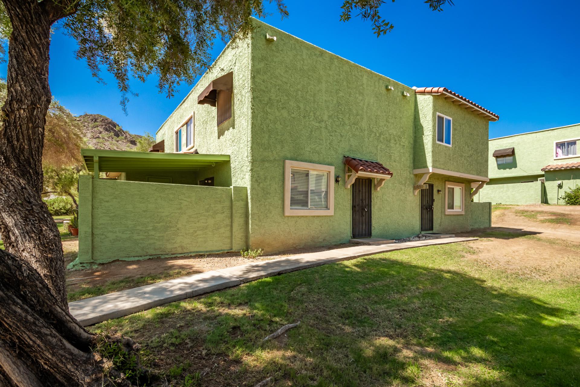 10227 North 7th Place – photo 1