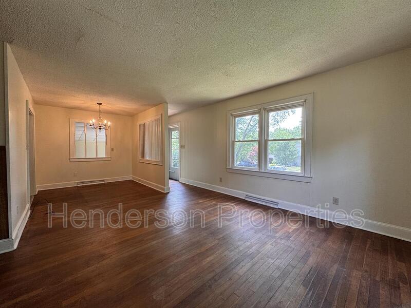 634 N Kelly Street – photo 2
