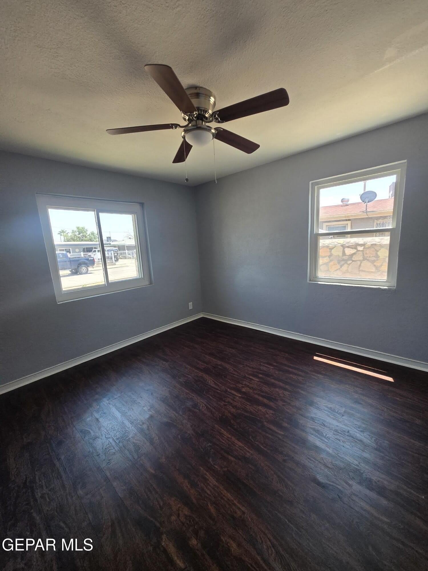 323 Mary Jeanne Lane – photo 2