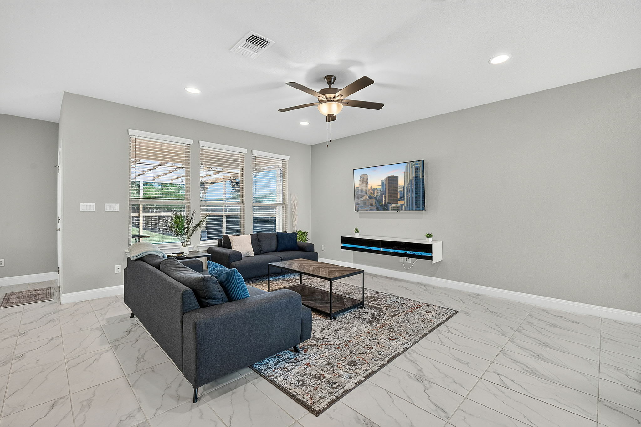 15820 Celosia Street – photo 4
