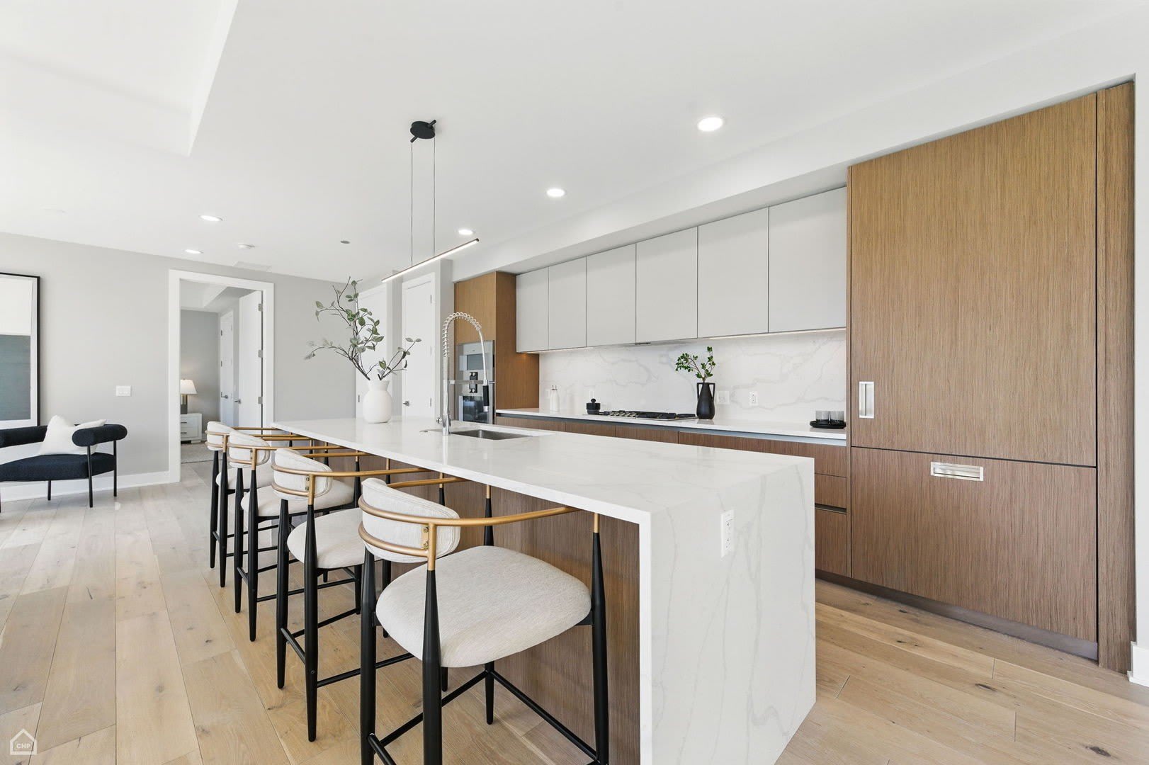 146 W Erie Street – photo 3