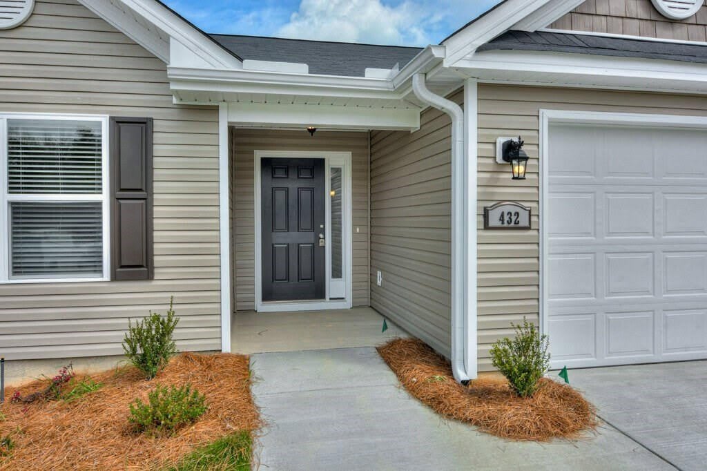 427 Amesbury Drive – photo 4