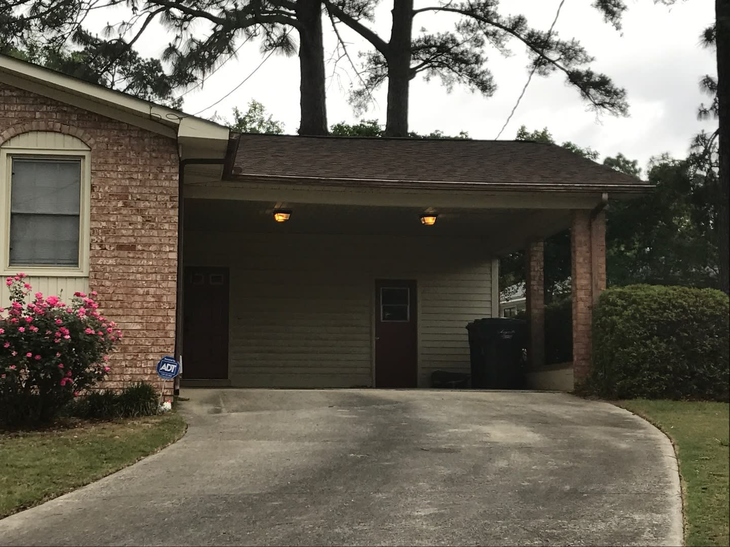 More Space For Your Money Freshly Painted 3Br 2Ba 1 700 Sf Fenced Yard Sunroom Cul De Sac No Carpet – photo 2
