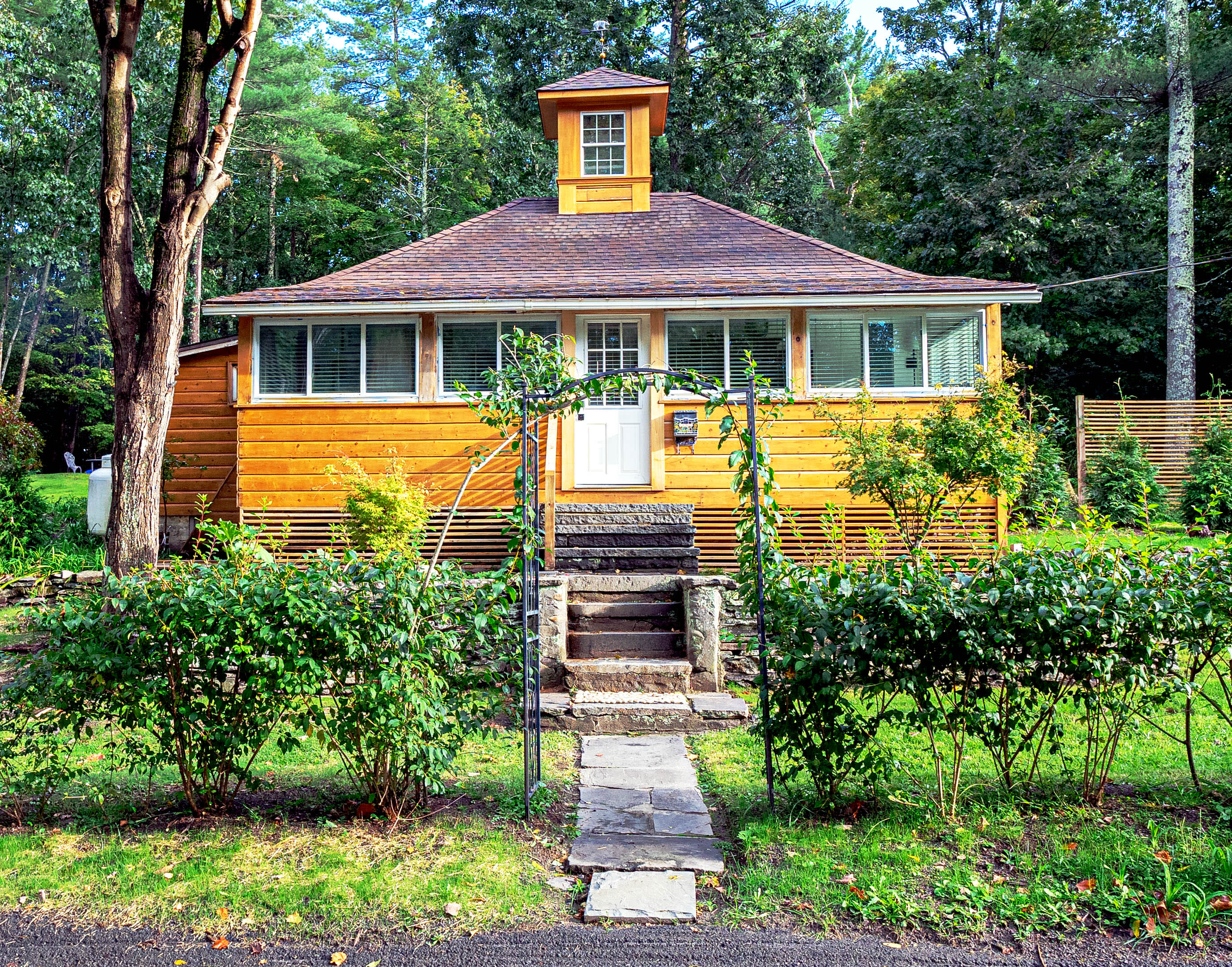 29 Van Dale Road – photo 2