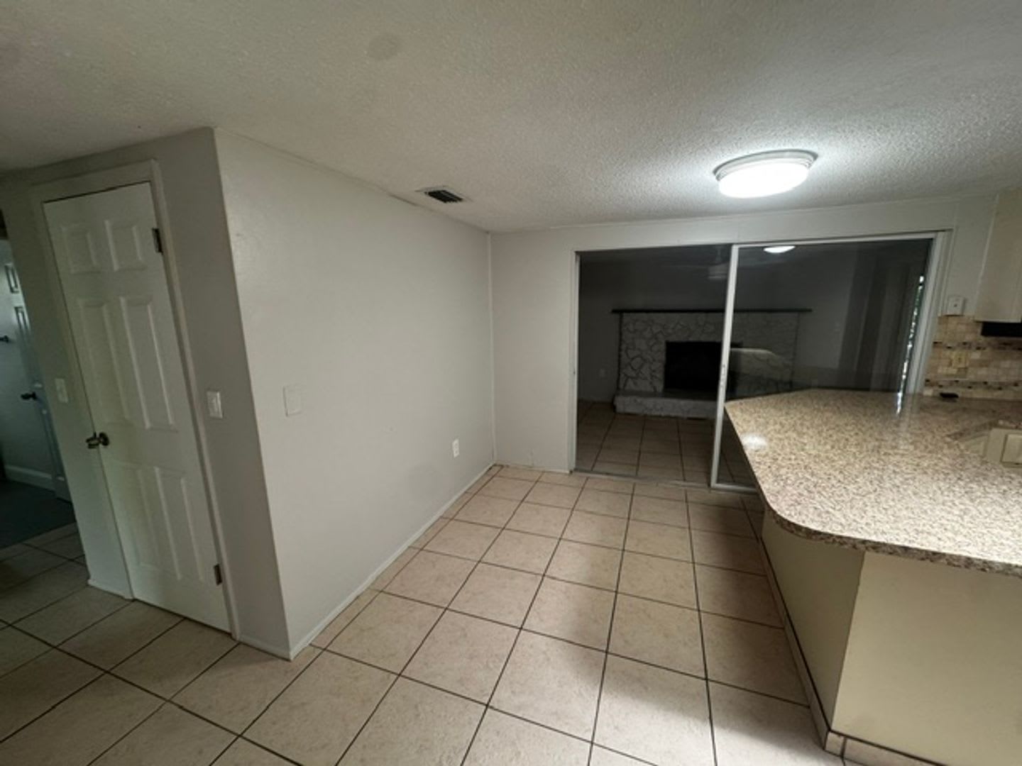 Spacious 2 Bedroom Home – photo 4