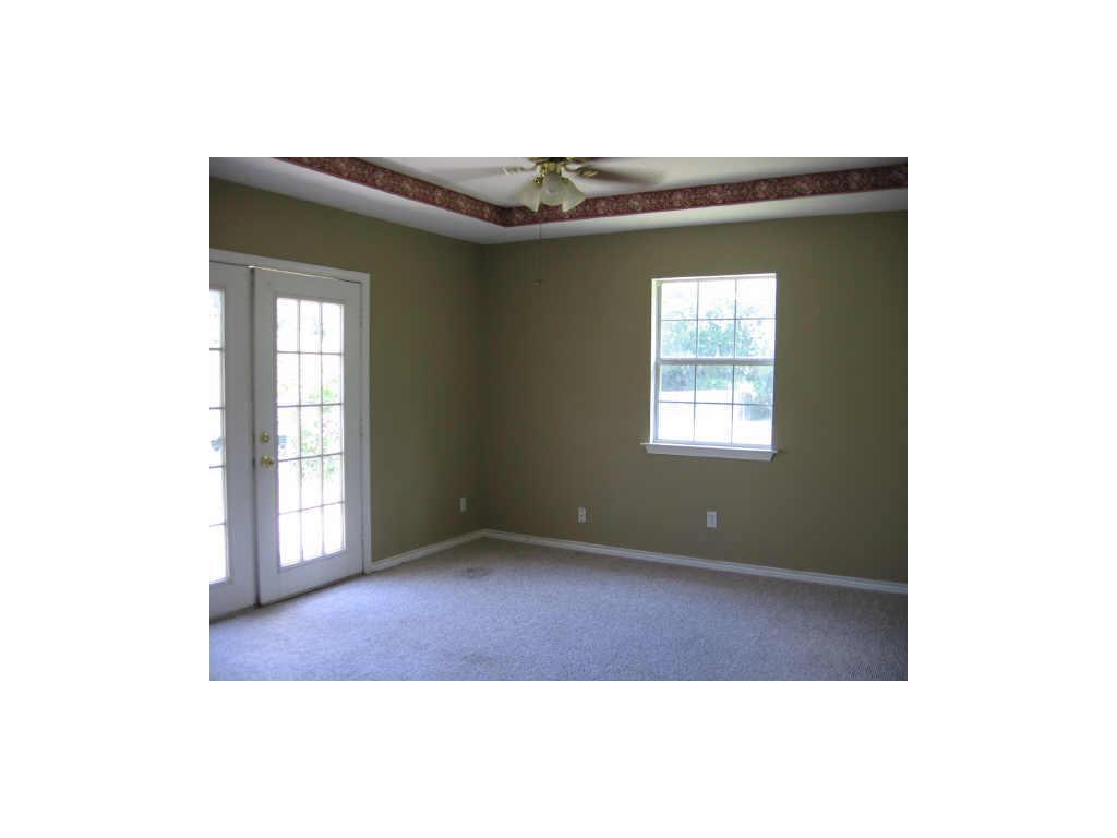 304 Wall, Terrell – photo 4