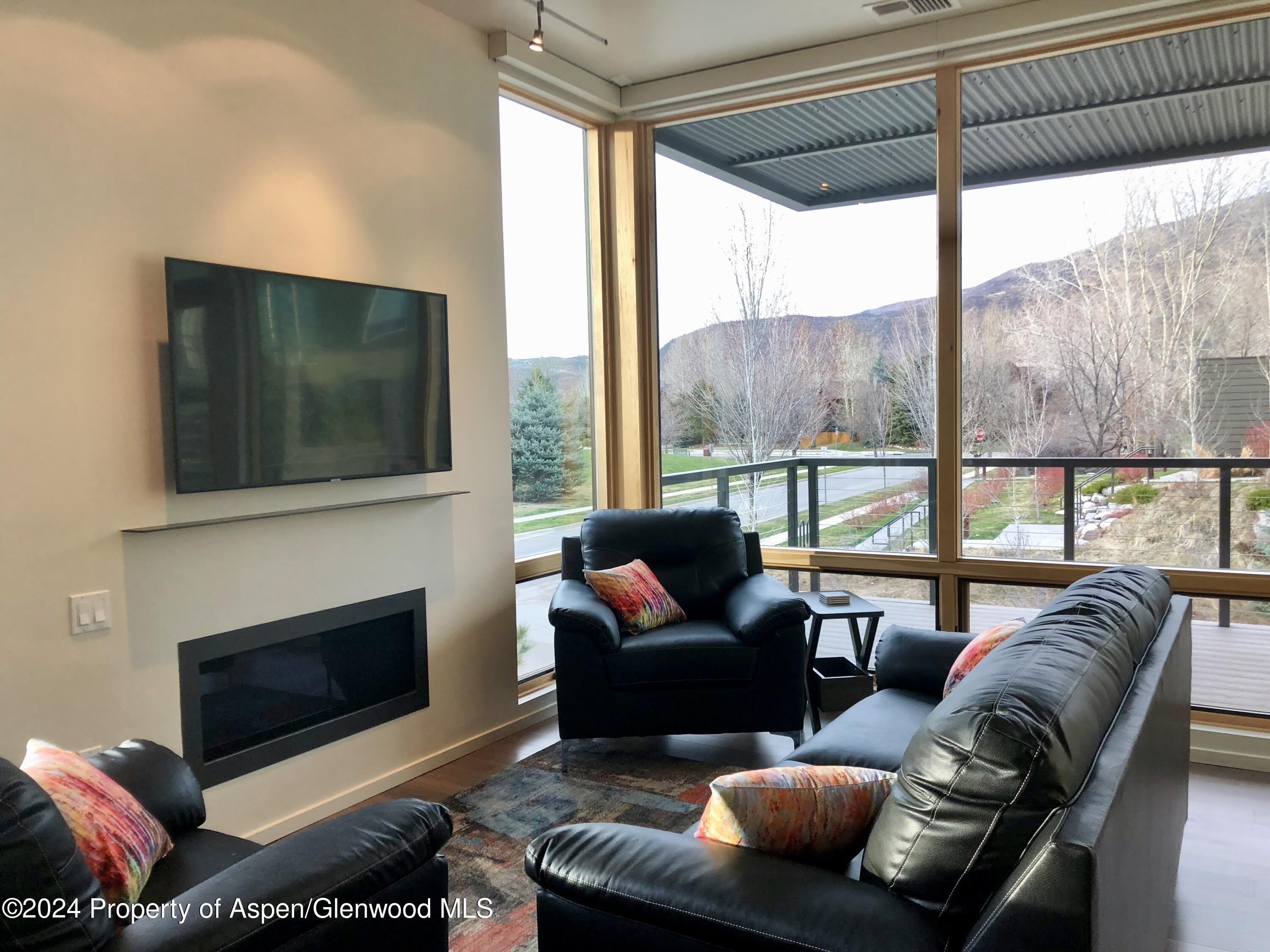 200 Evans Road – photo 2