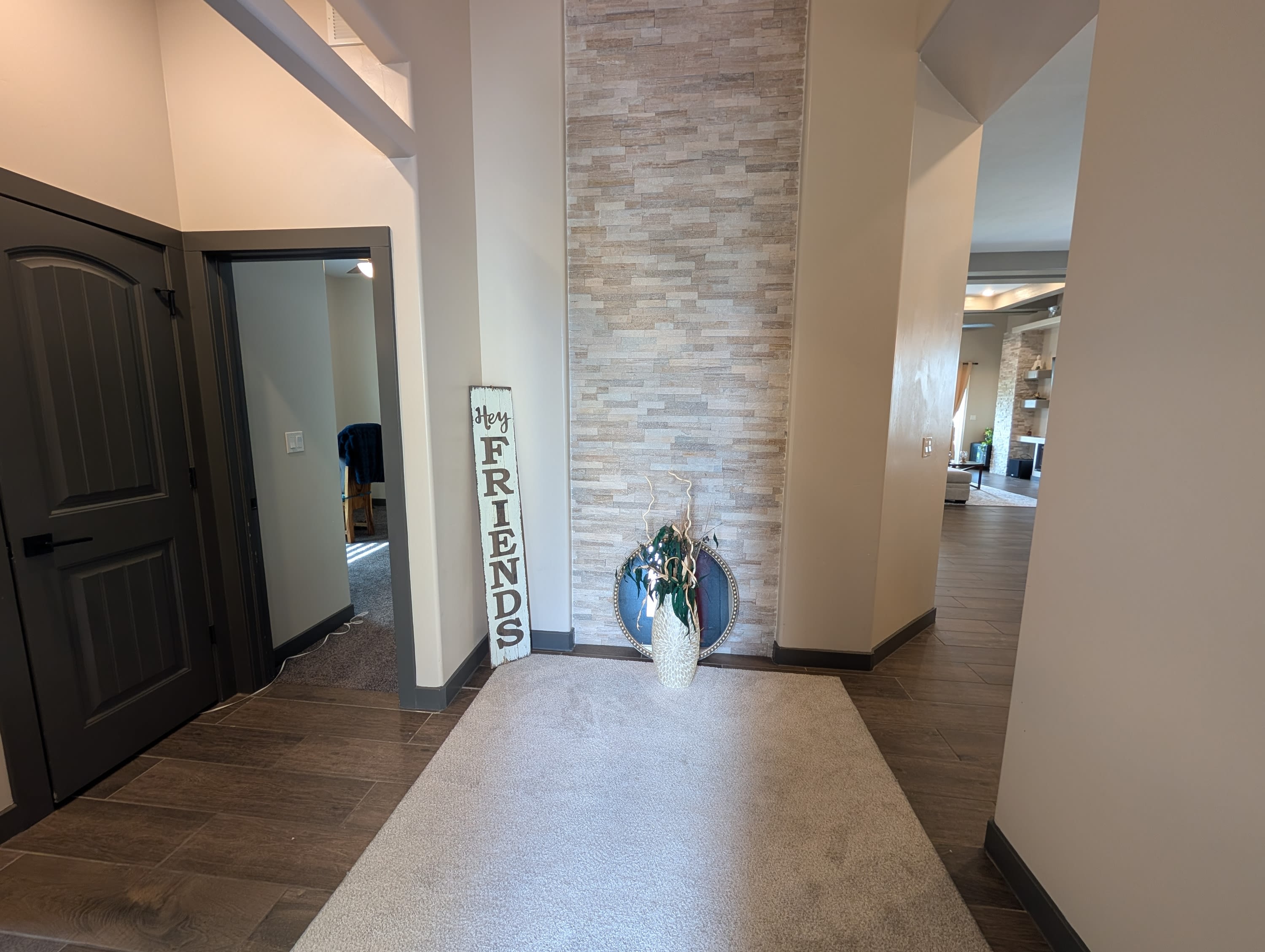 12325 Desert Pine Avenue – photo 3