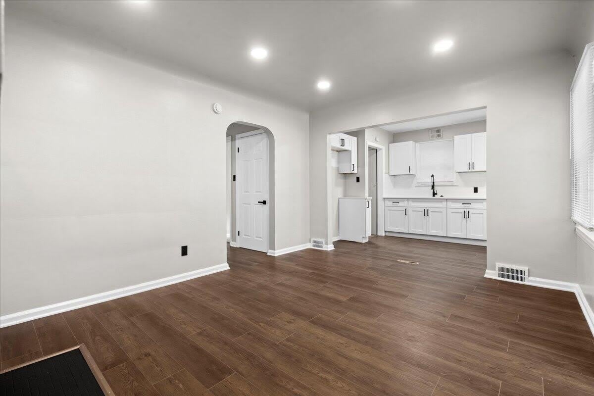 10042 Grayton Street – photo 4