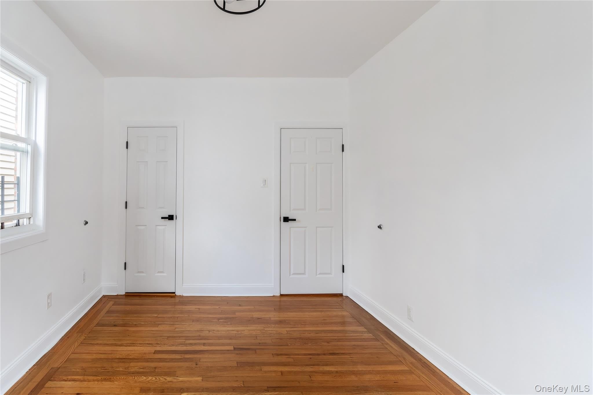 52 Adrian Avenue – photo 4