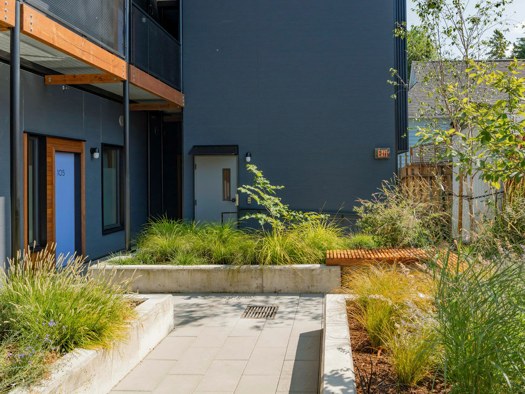 1614 6th Avenue – photo 3