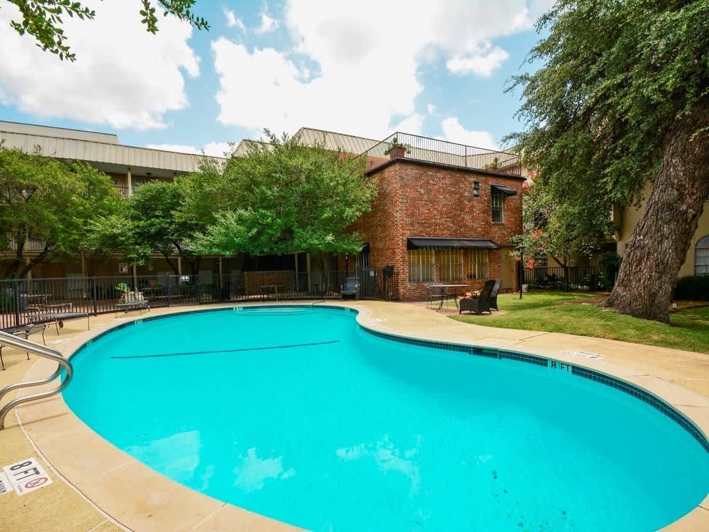 910 Duncan Ln Apt 52 – photo 4