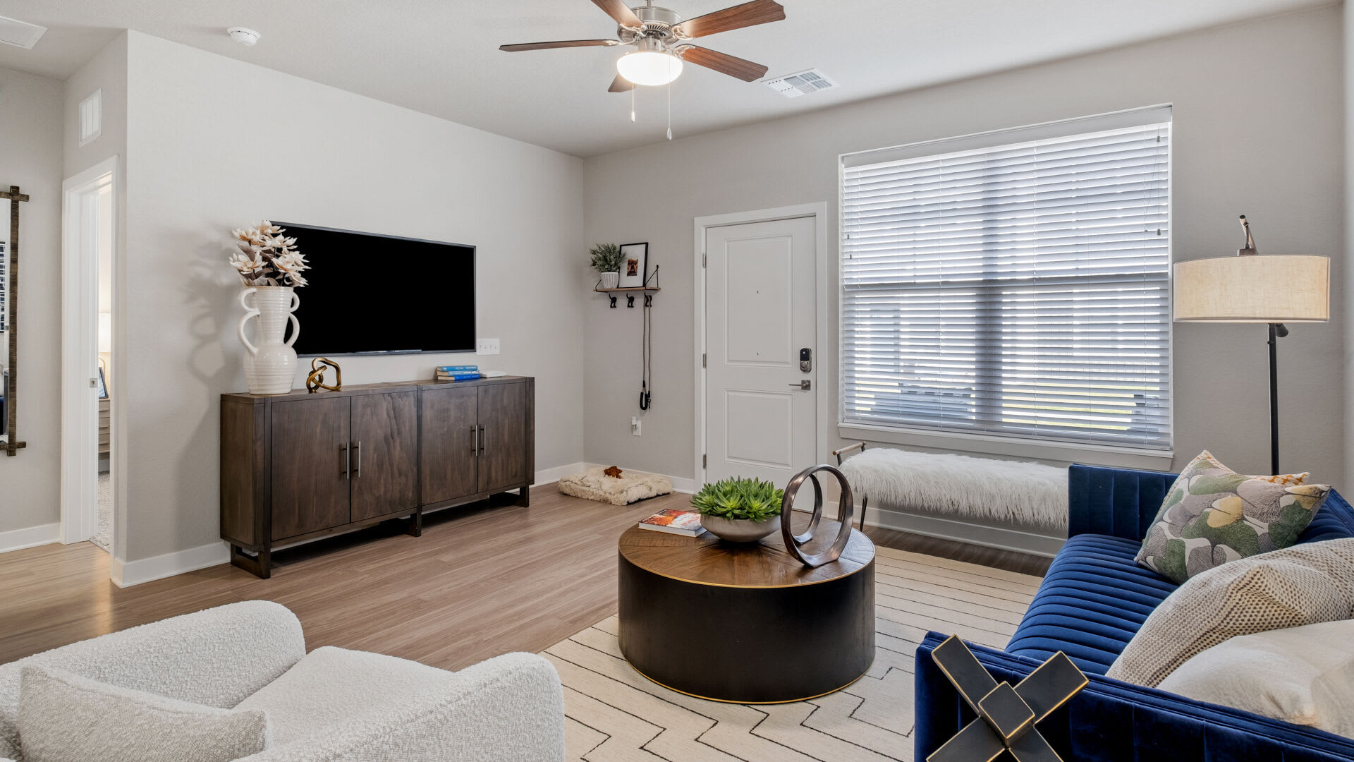 Authentix Kalamazoo Apartments – photo 3