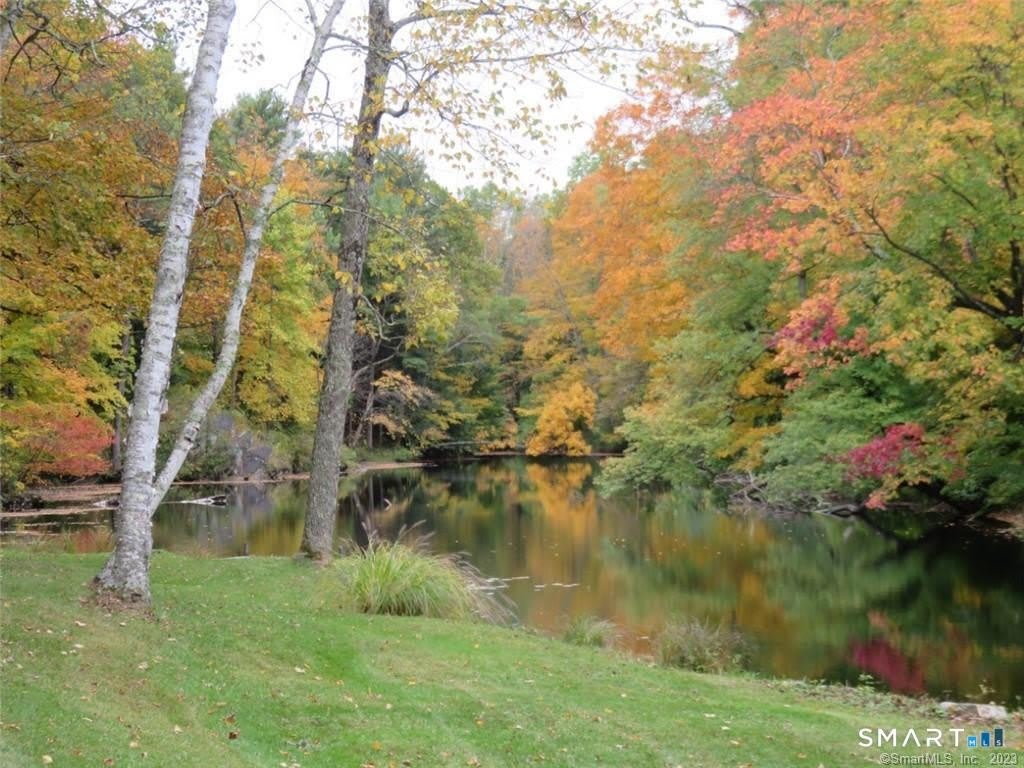 261 Taconic Road – photo 3