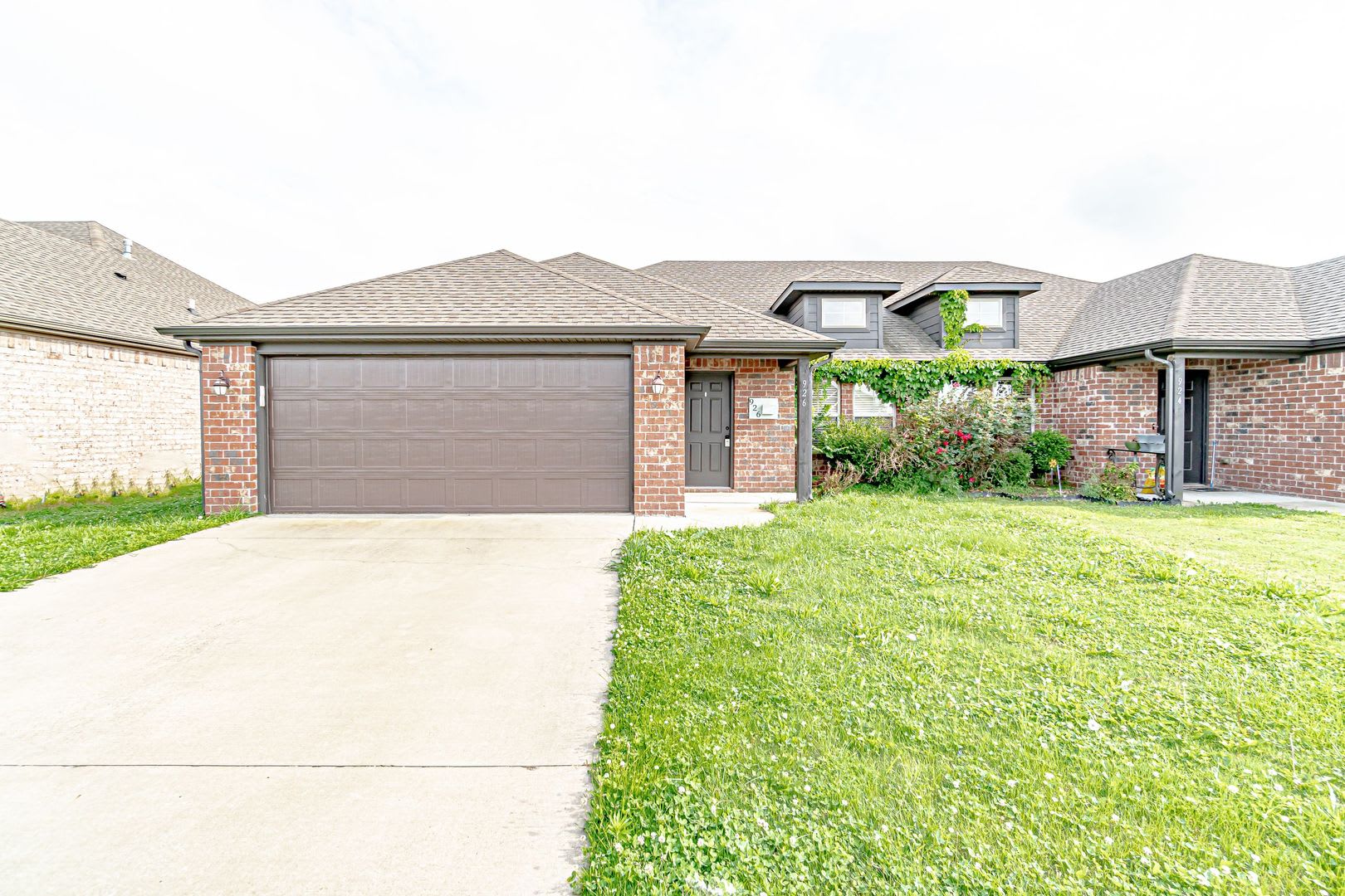 Spacious Centerton Duplex – photo 1