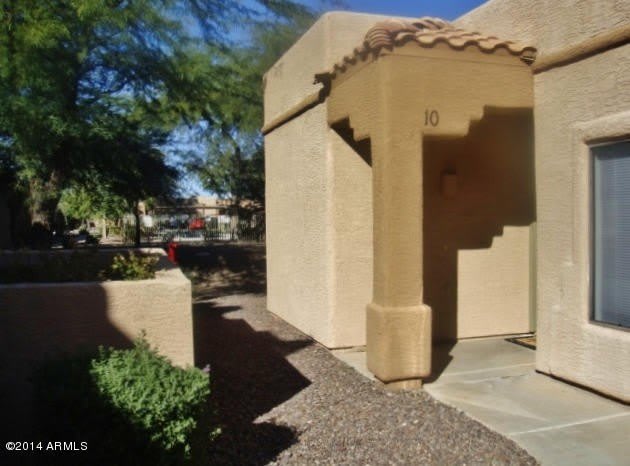 8800 N 107Th Avenue – photo 2