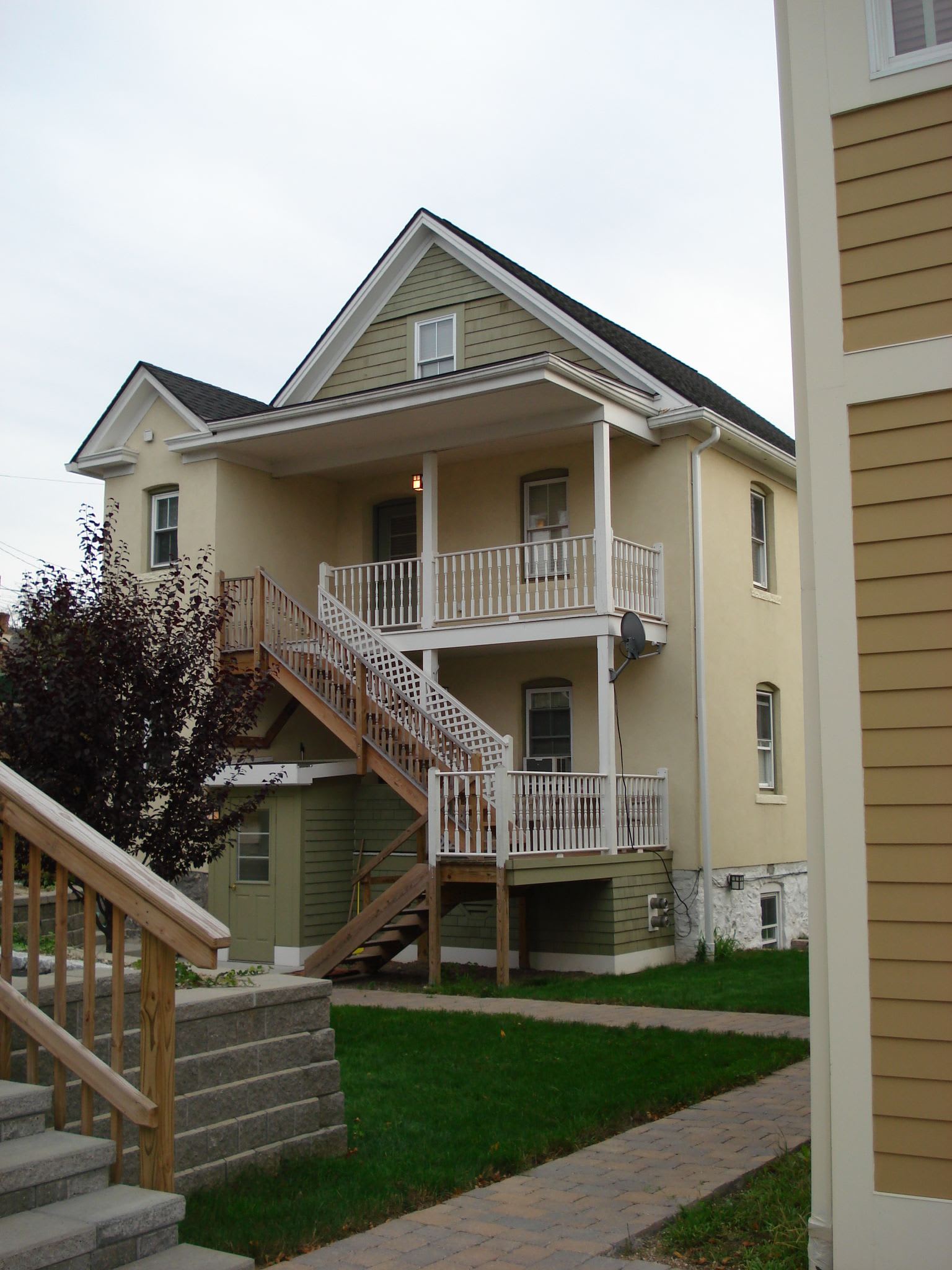 18 Berrian Place – photo 1