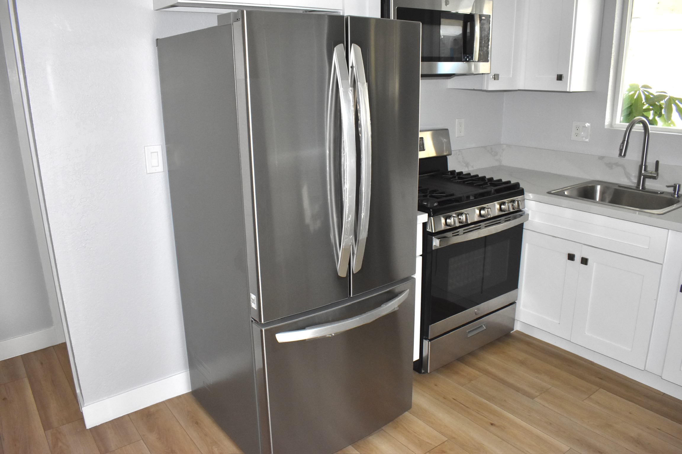 11659 Burke St – photo 3