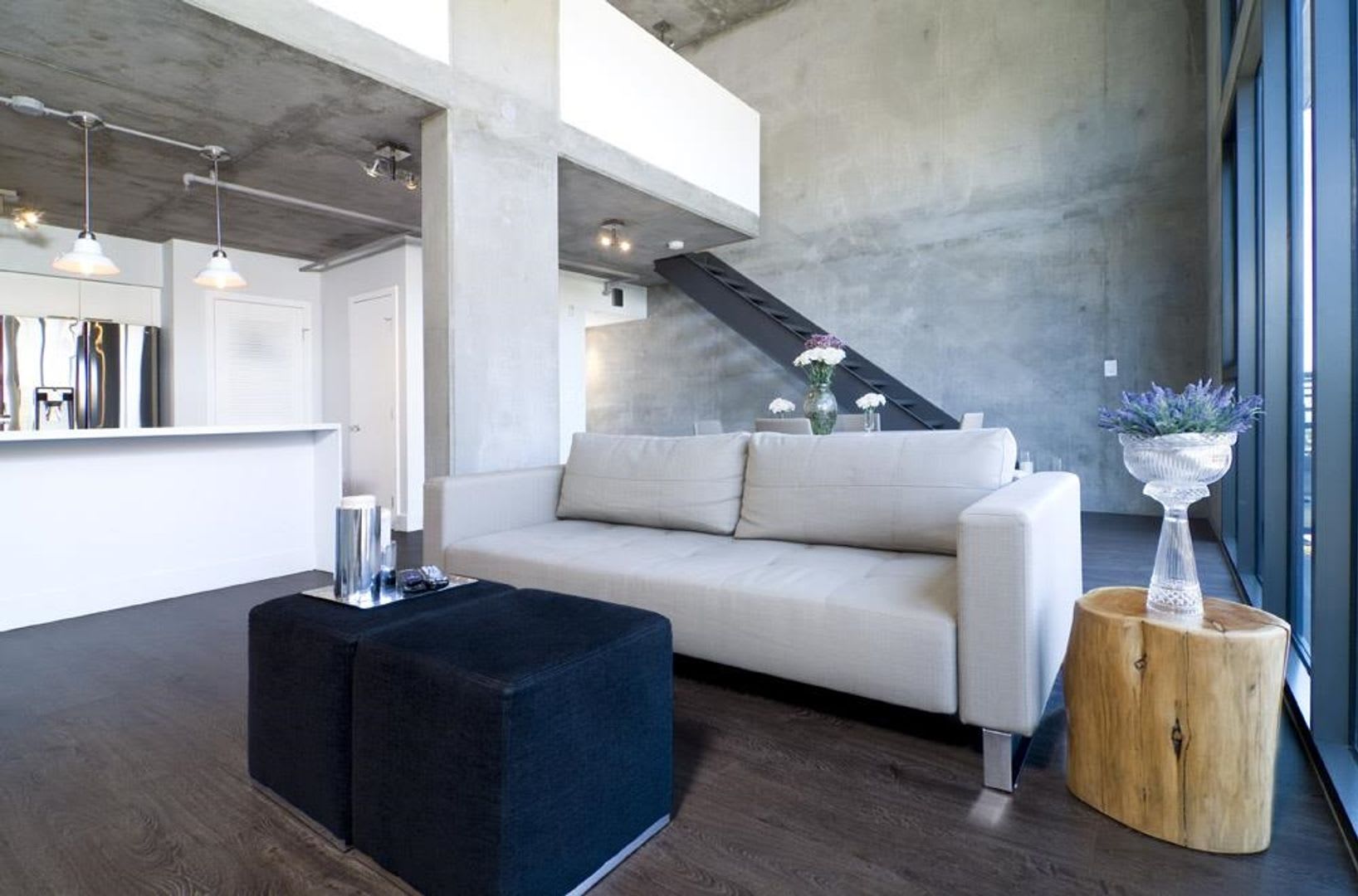 Modern condo in the prestigious DOMA building! – photo 2