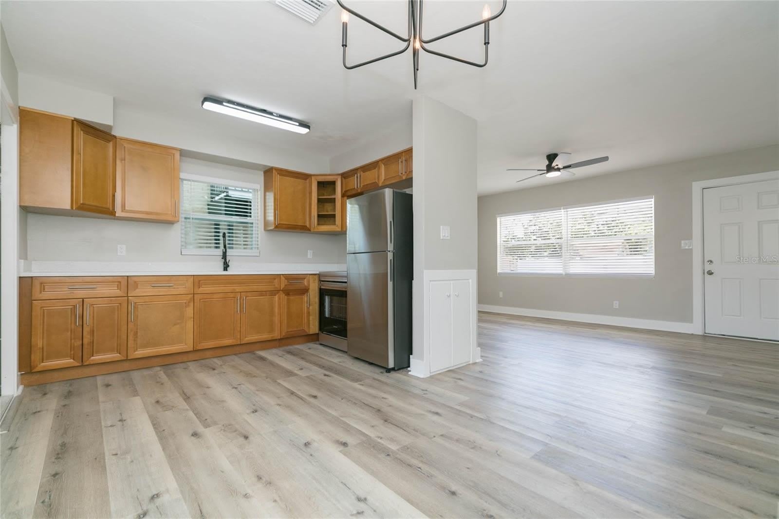 2600 52Nd Avenue N – photo 4