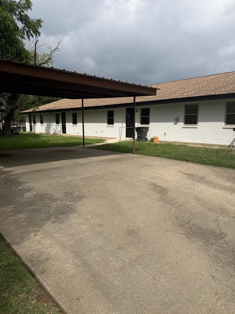 1407 N Crockett St – photo 1