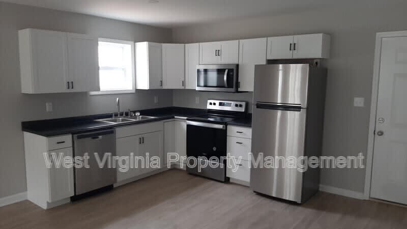 112 Arthur Ct. – photo 2