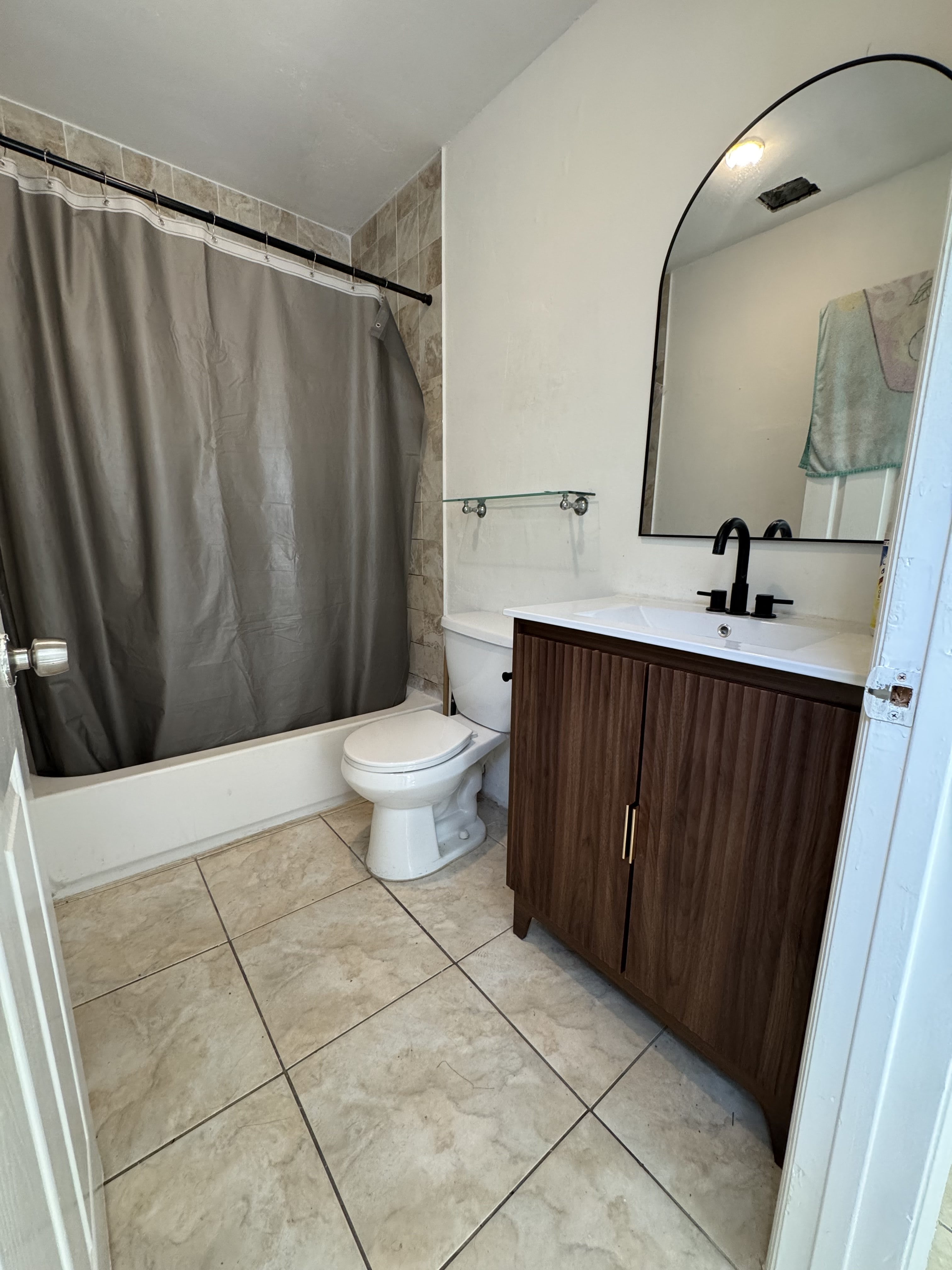345 Nw 34th St – photo 1