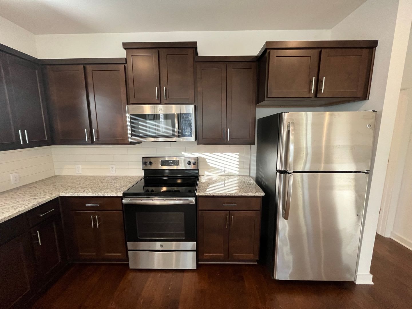 1146 N. Olive St. – photo 4
