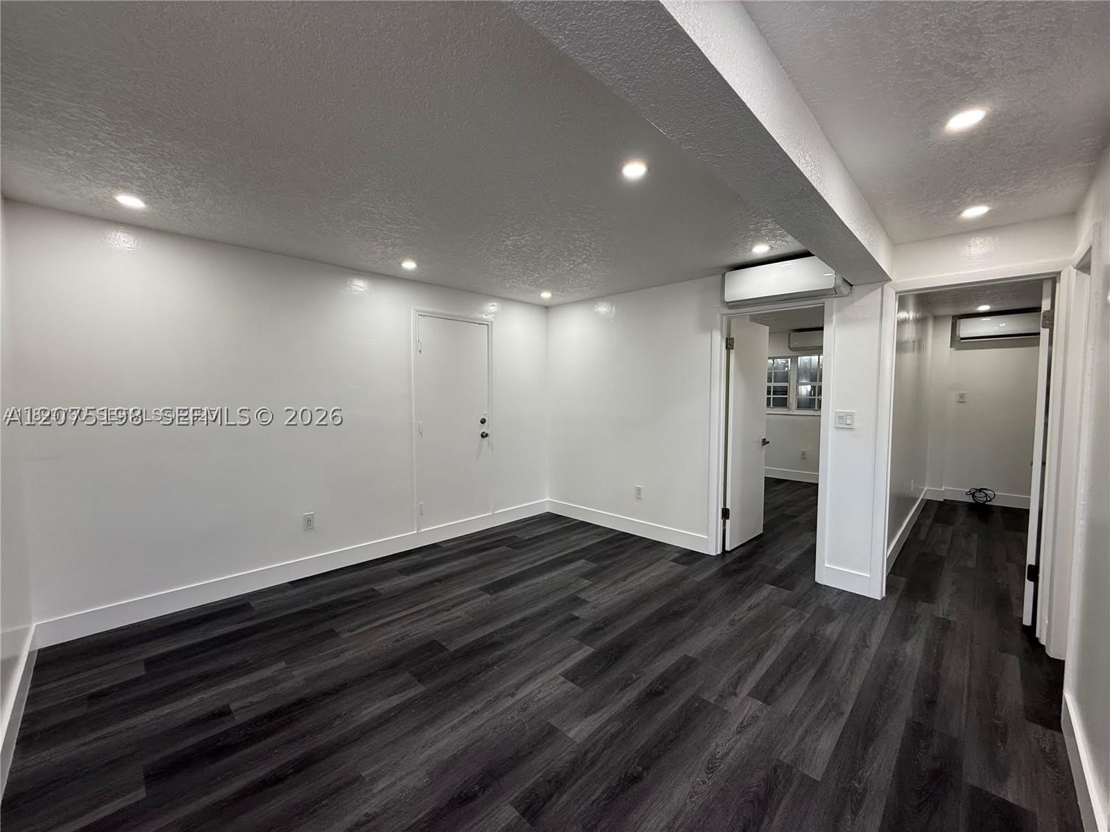 130 NW 32nd Ct – photo 3