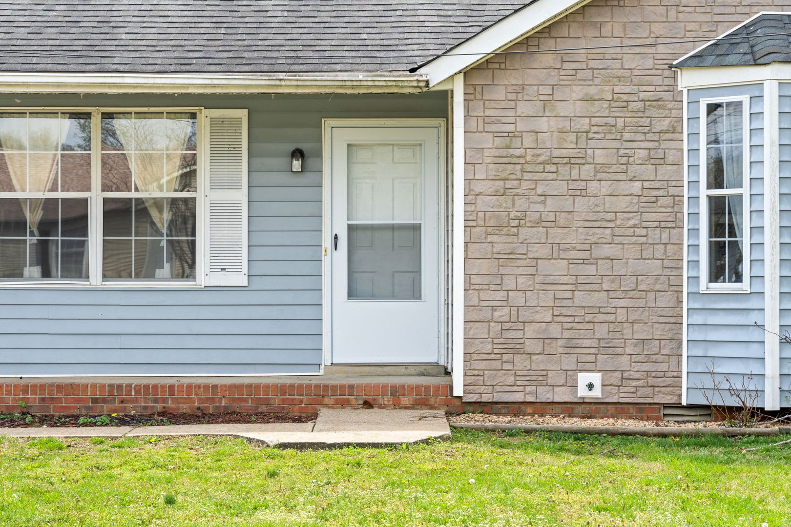 405 Woodale Dr – photo 4