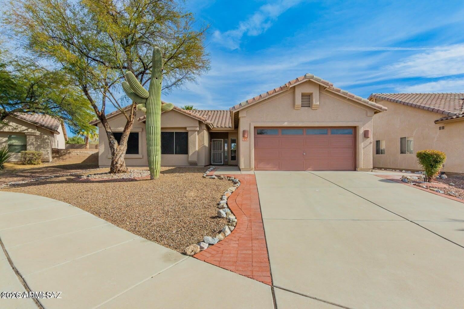 9162 N TREASURE MOUNTAIN Drive – photo 1