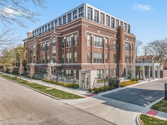 1454 Townsend Street – photo 3