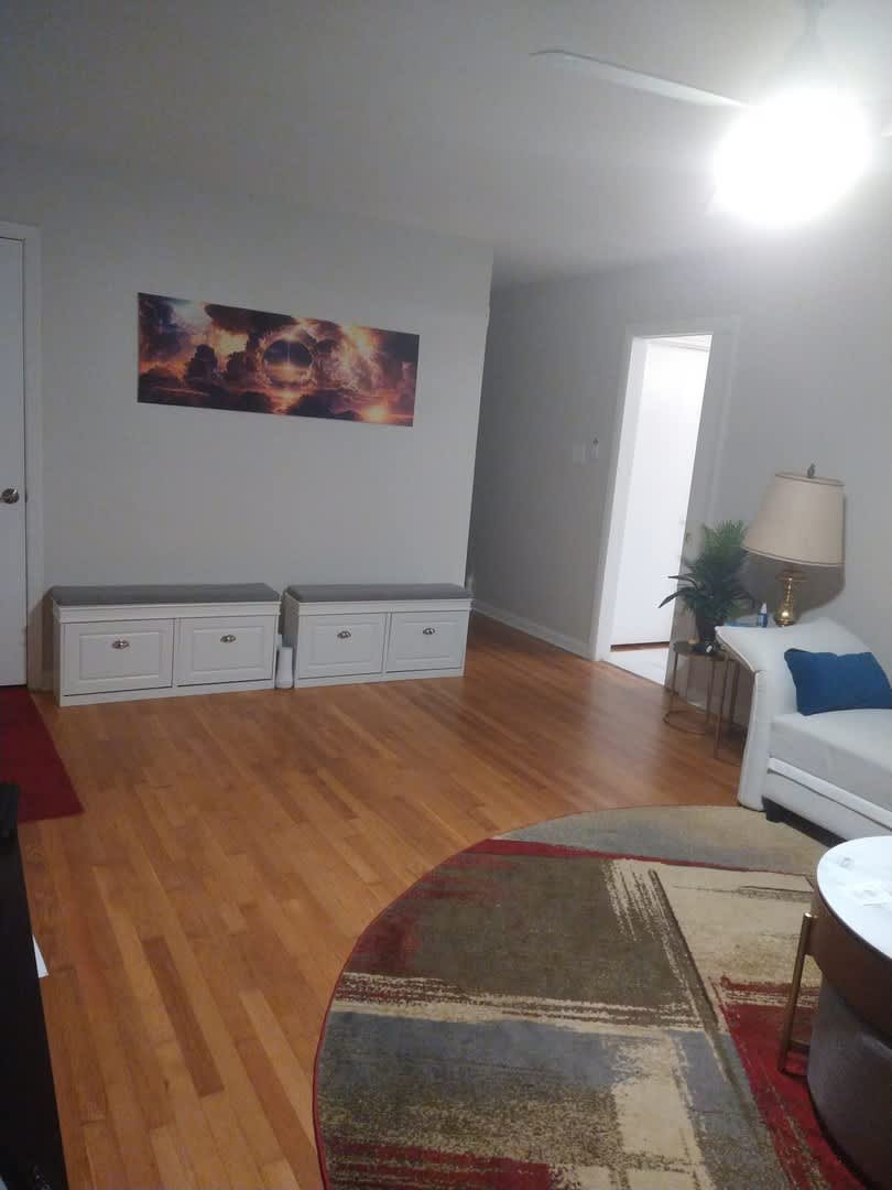 Room in 3 Bedroom Home at Foxcroft Dr – photo 4