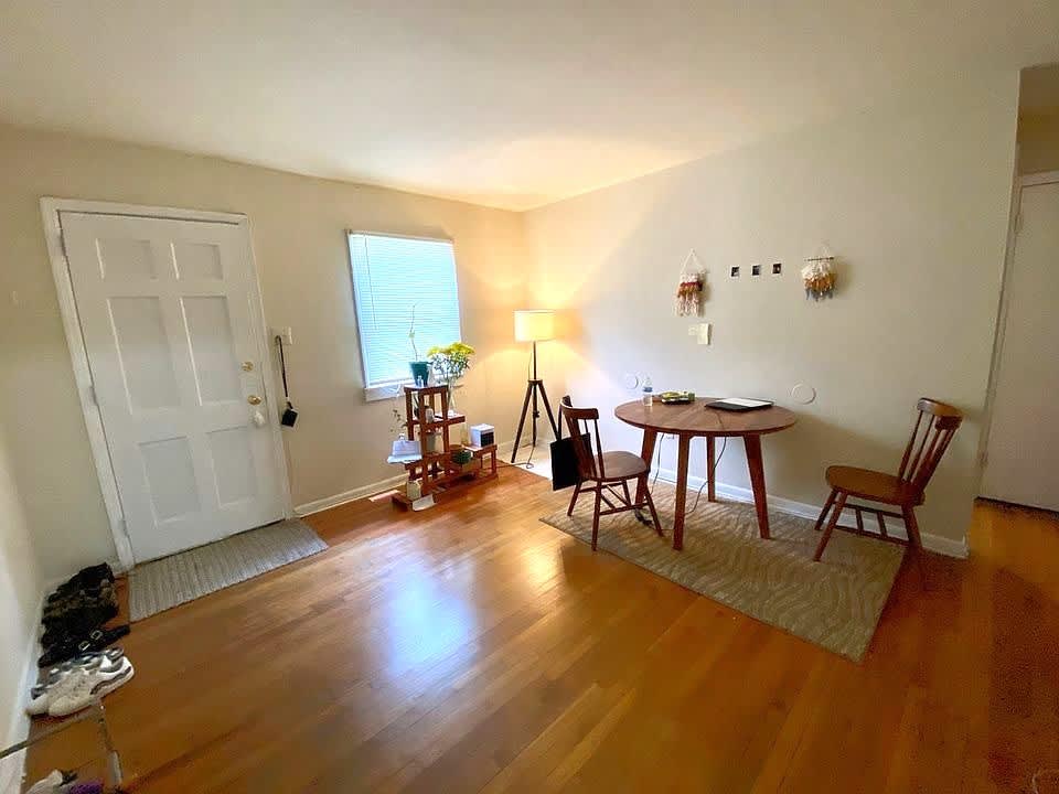 410 Dobson Street – photo 4
