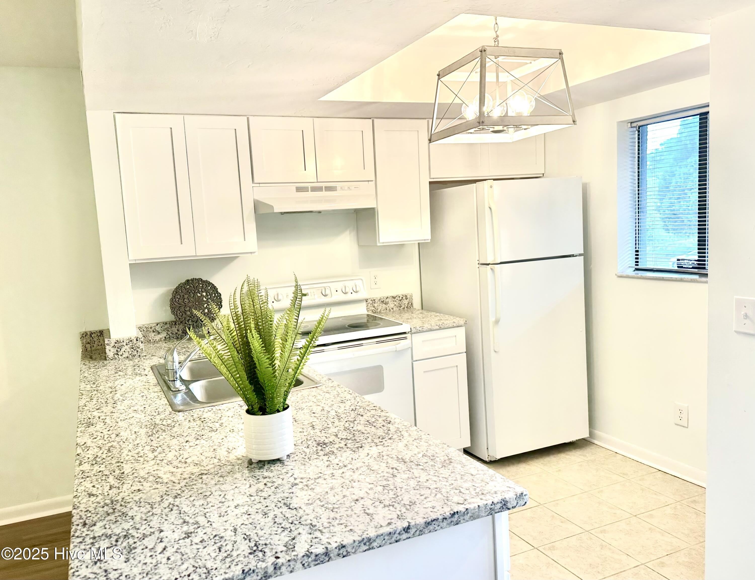 4451 Holly Tree Road – photo 3