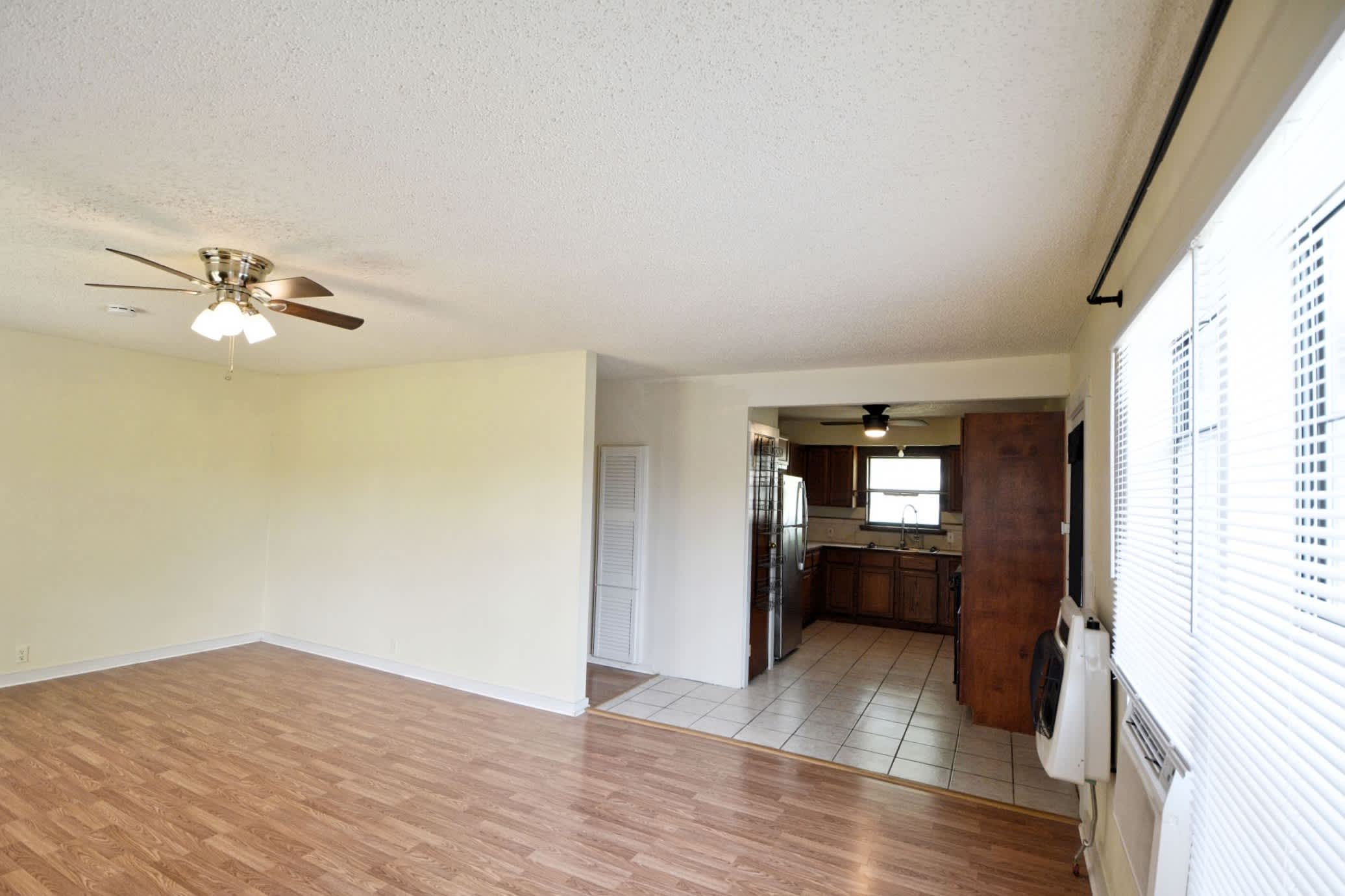 823 Serna Drive – photo 4