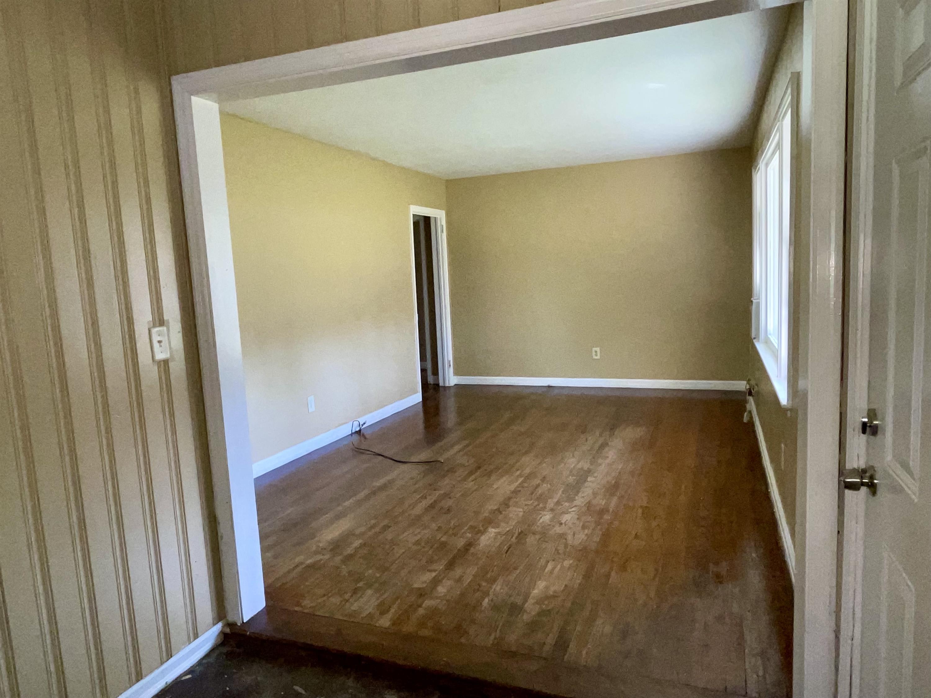 1715 Gillespie Ave – photo 4