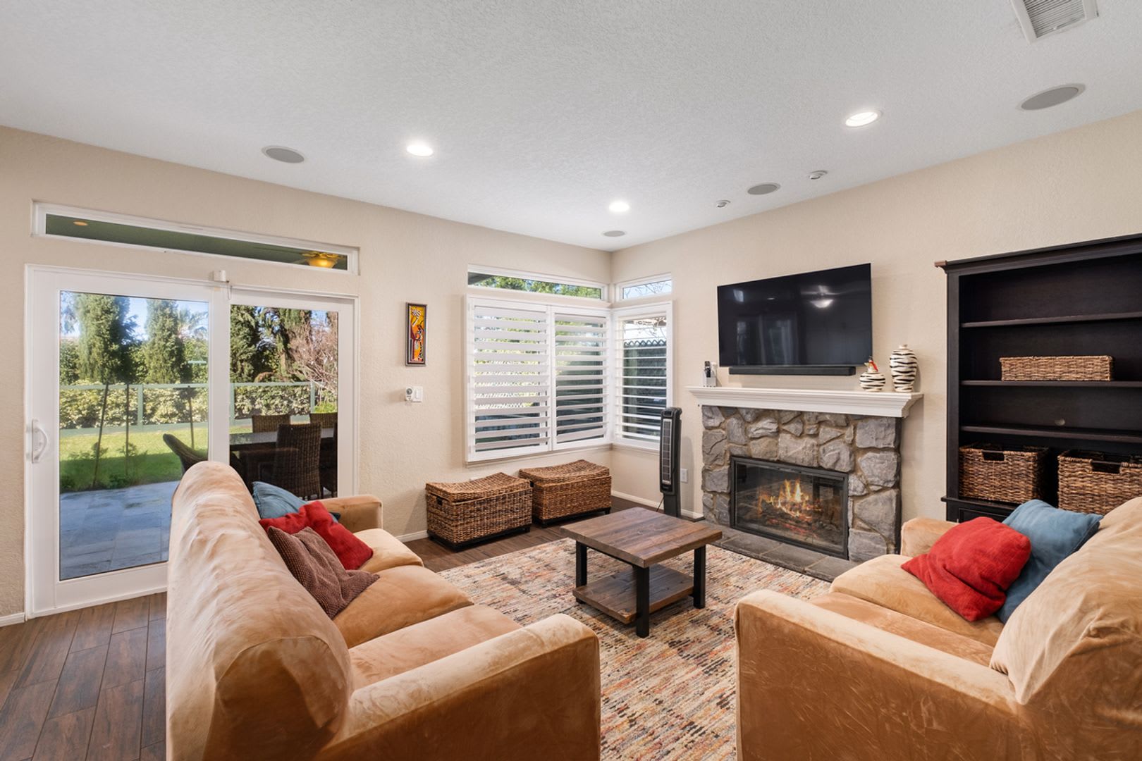 Amazing 4 Bedroom Furnished Home in Trabuco Canyon! – photo 1