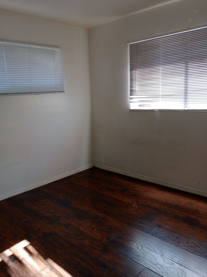 Quiet 3 bedroom on Virginia Way – photo 4