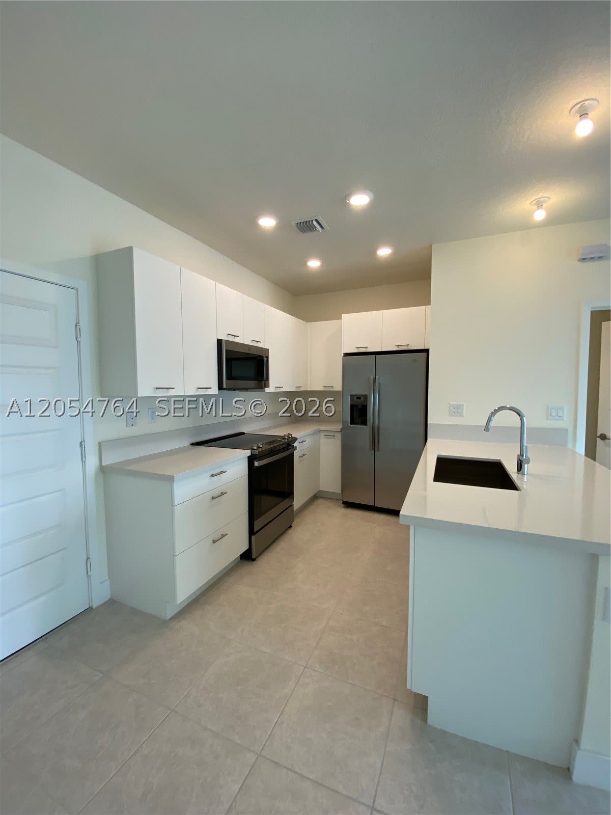 8373 Central Park Blvd – photo 3