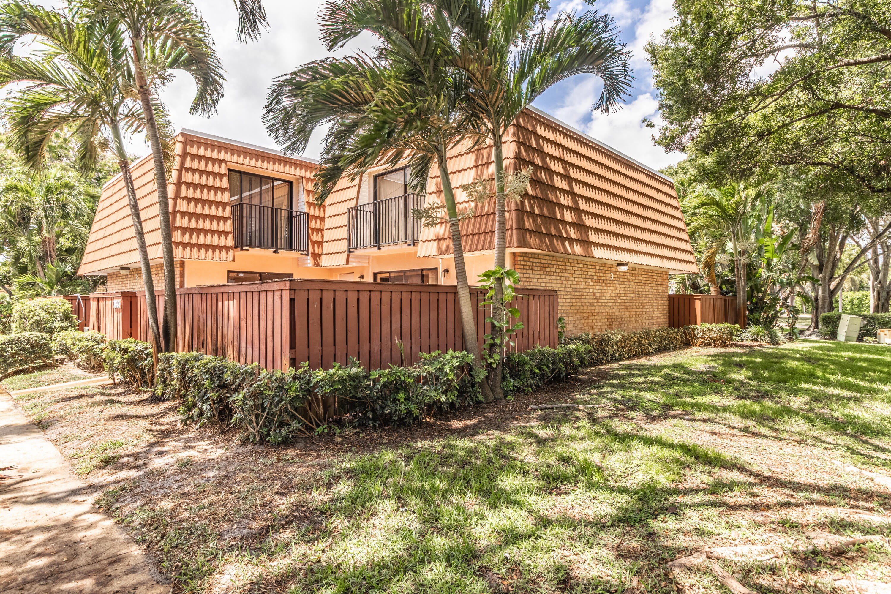 2826 Sw 12Th Street – photo 3