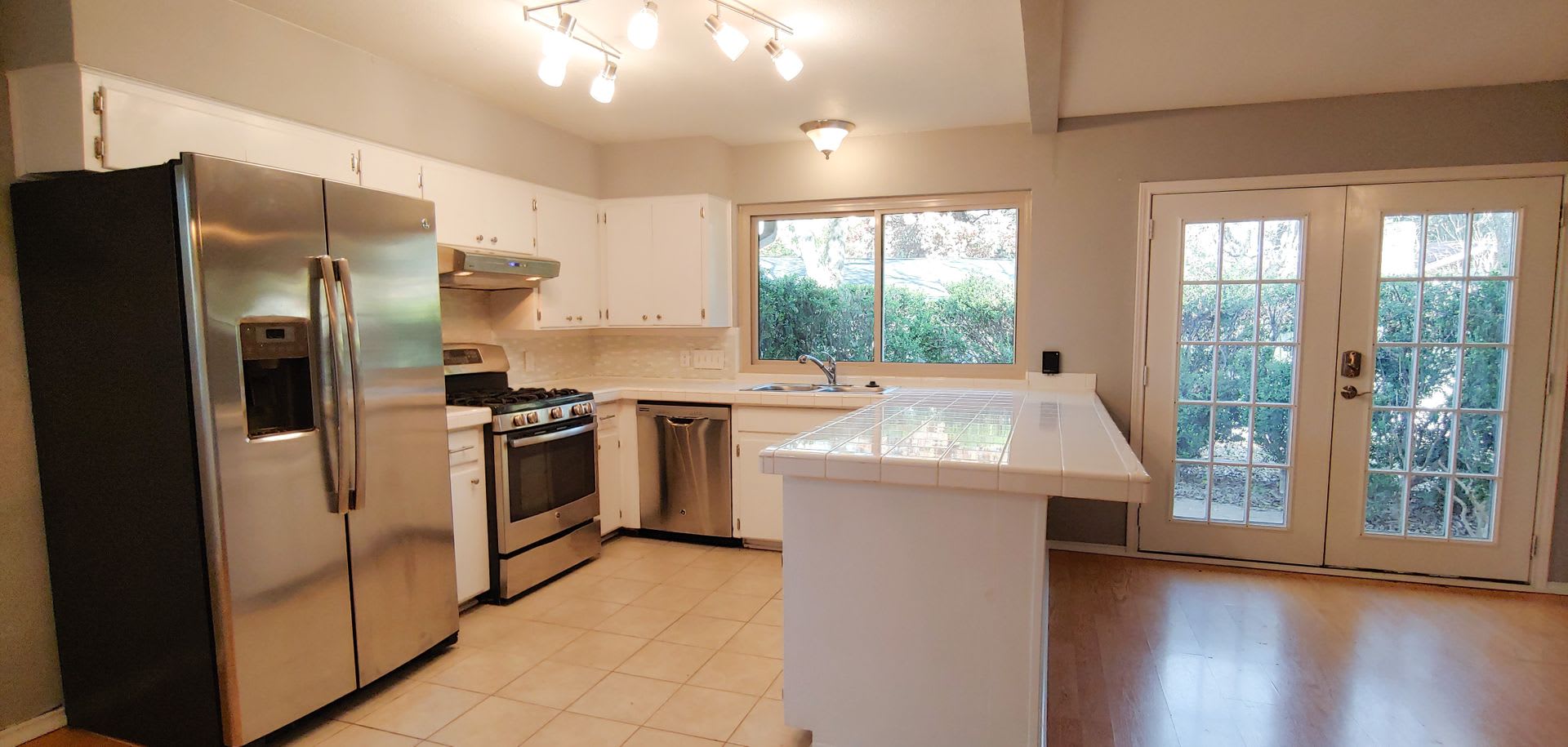 4 Bedroom, 2 Bathroom Home on Cul-de-sac in North Austin! – photo 5