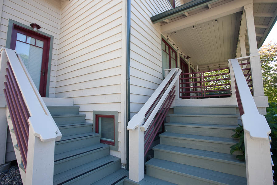 923 Cascade Ave – photo 2