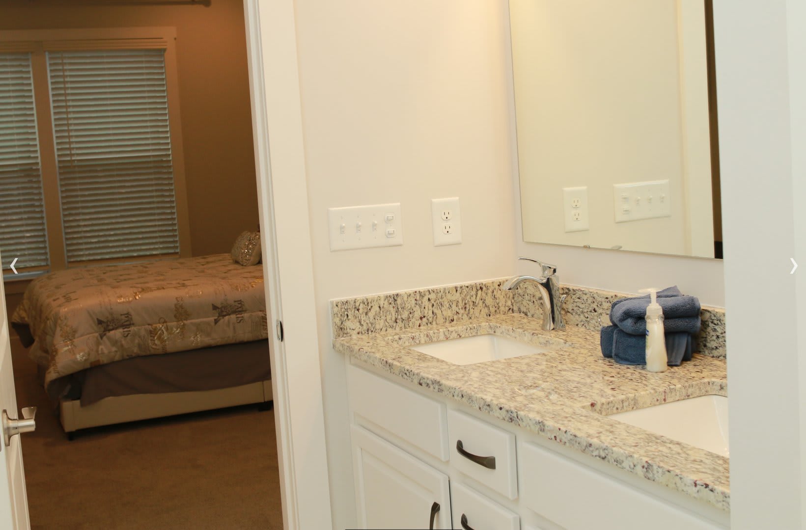 Room in 8 Bedroom Home at Grace Ln – photo 2