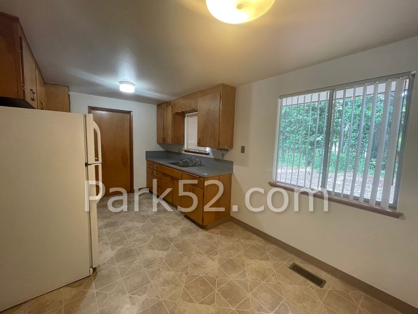 2 Bedroom 1 Bathroom Puyallup Area Duplex – photo 5
