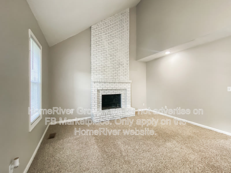 8009 N Congress Ave – photo 2