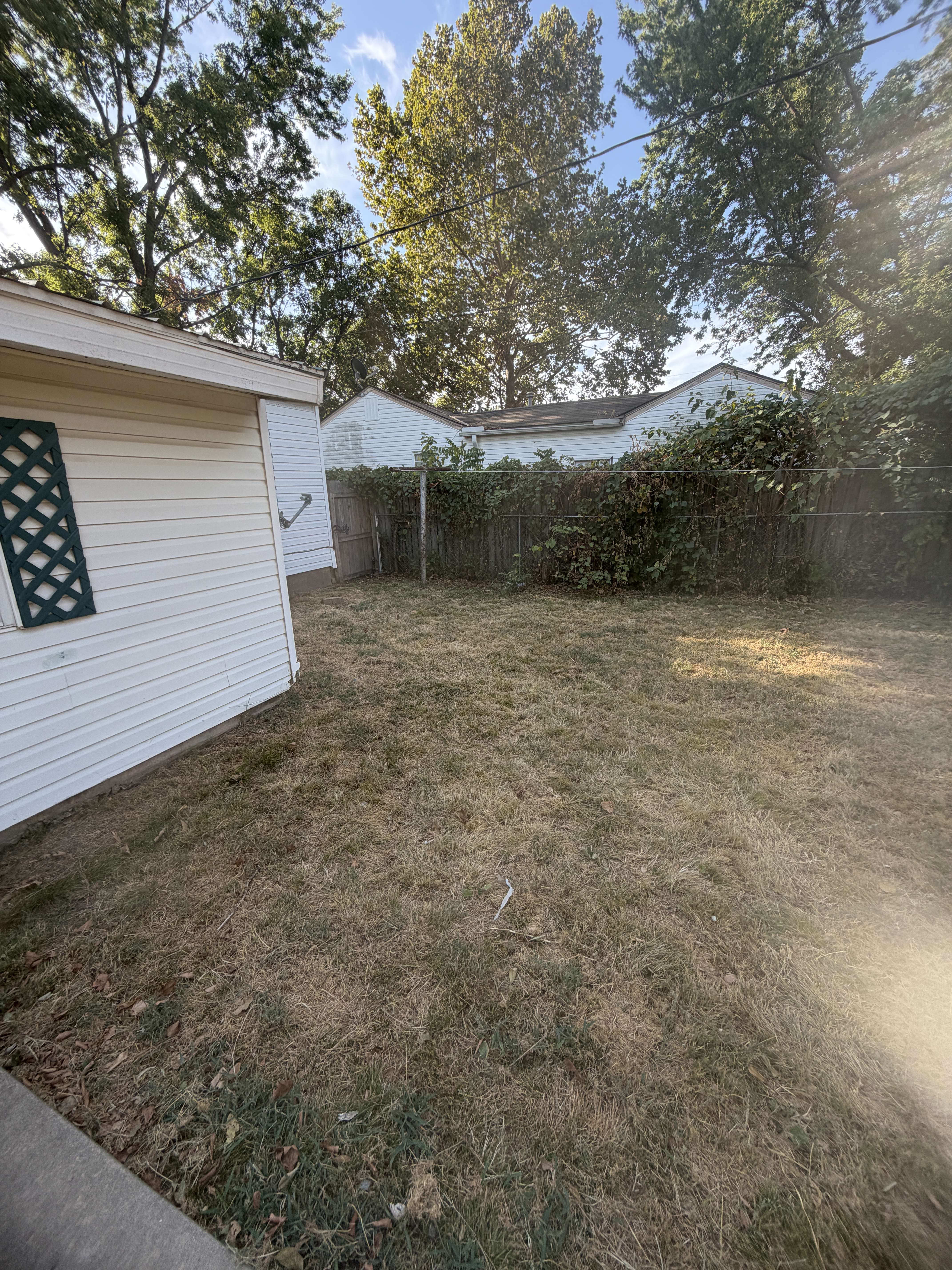 219 S Hereford Ave – photo 3