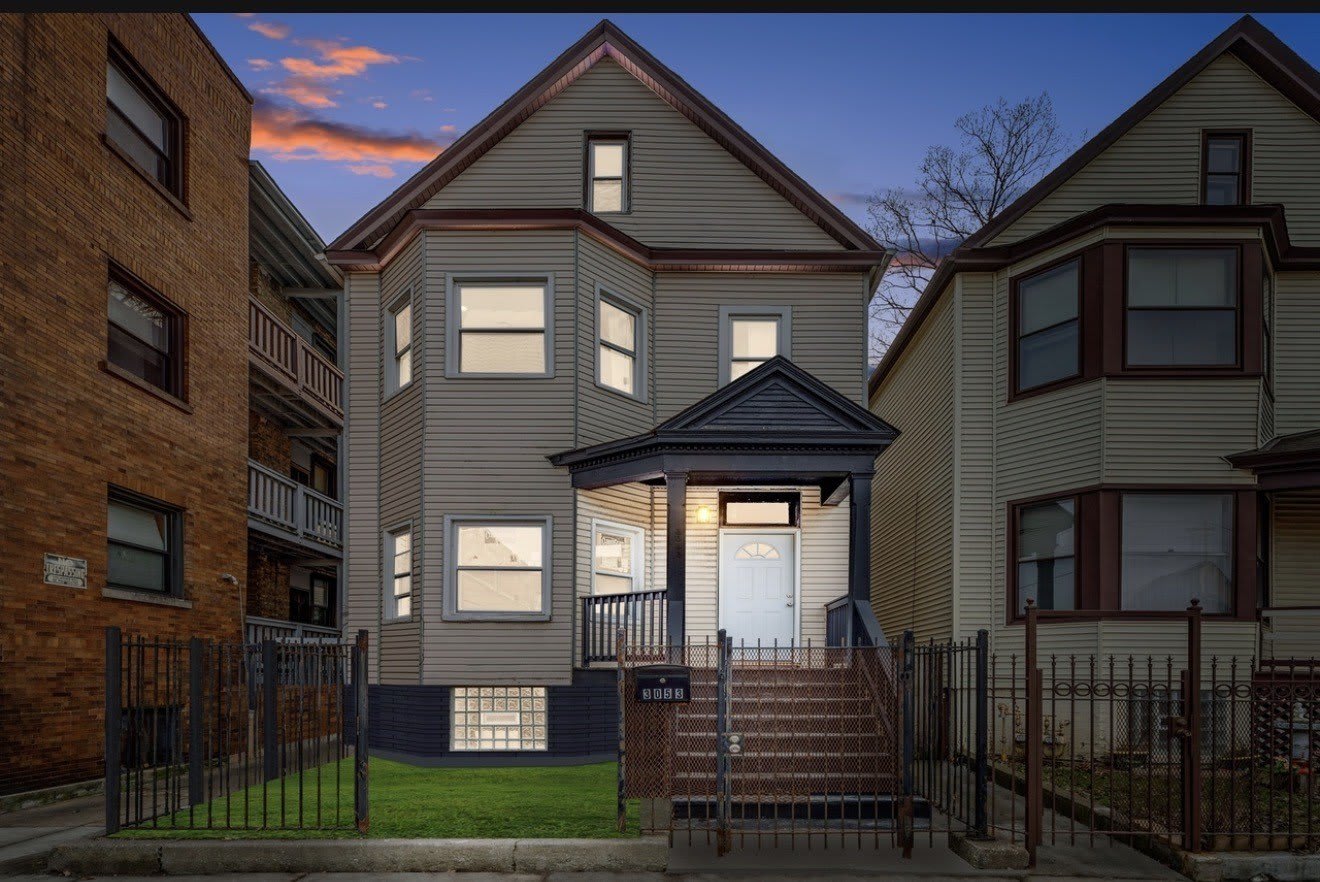 3053 E 79th Street – photo 1