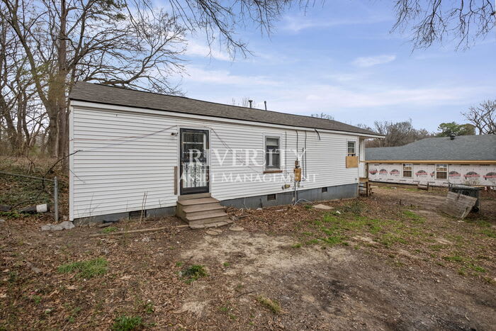 2185 Slocum Avenue – photo 4